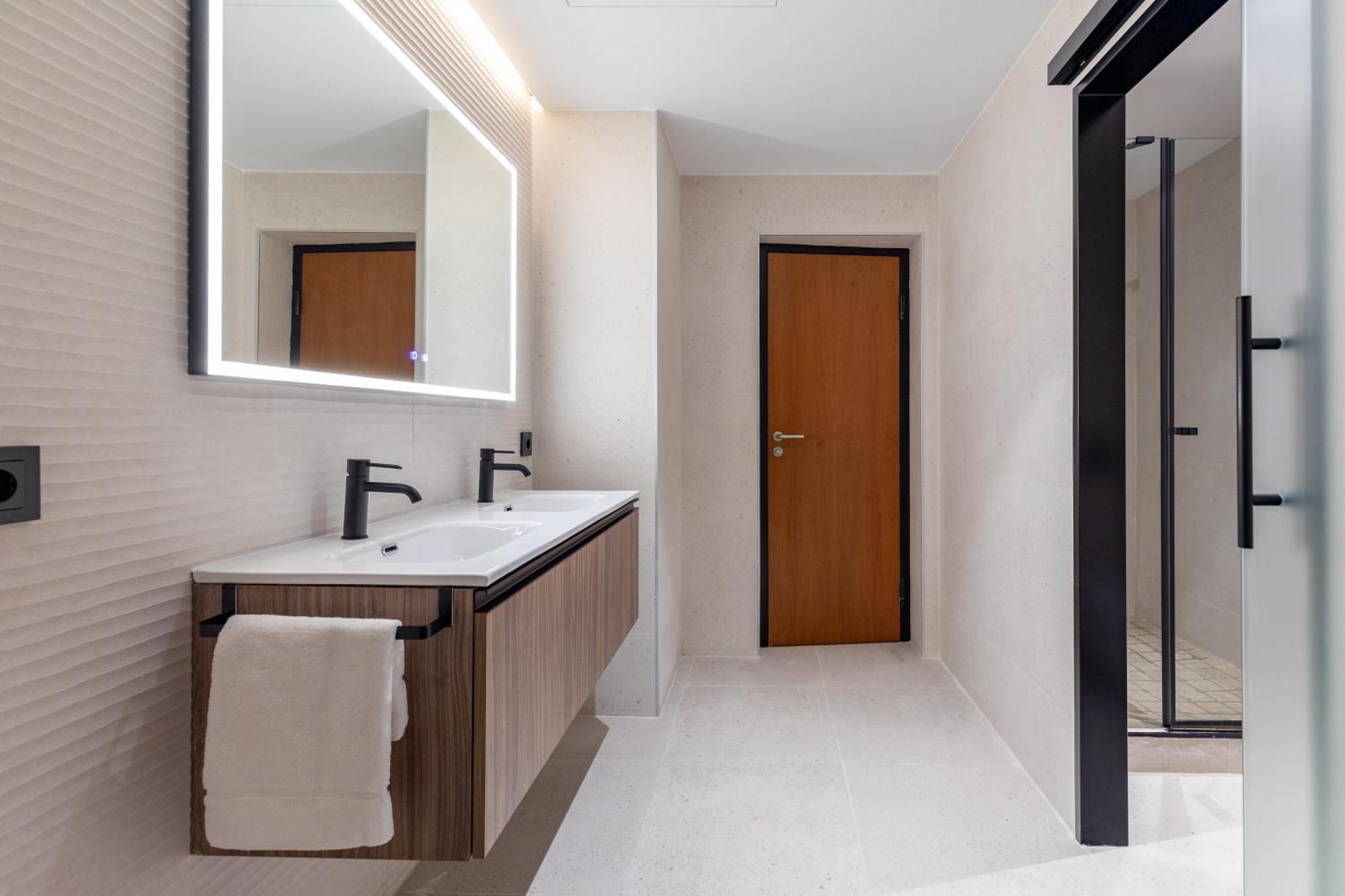 Calatrava By Alma Suites Valencia Ngoại thất bức ảnh