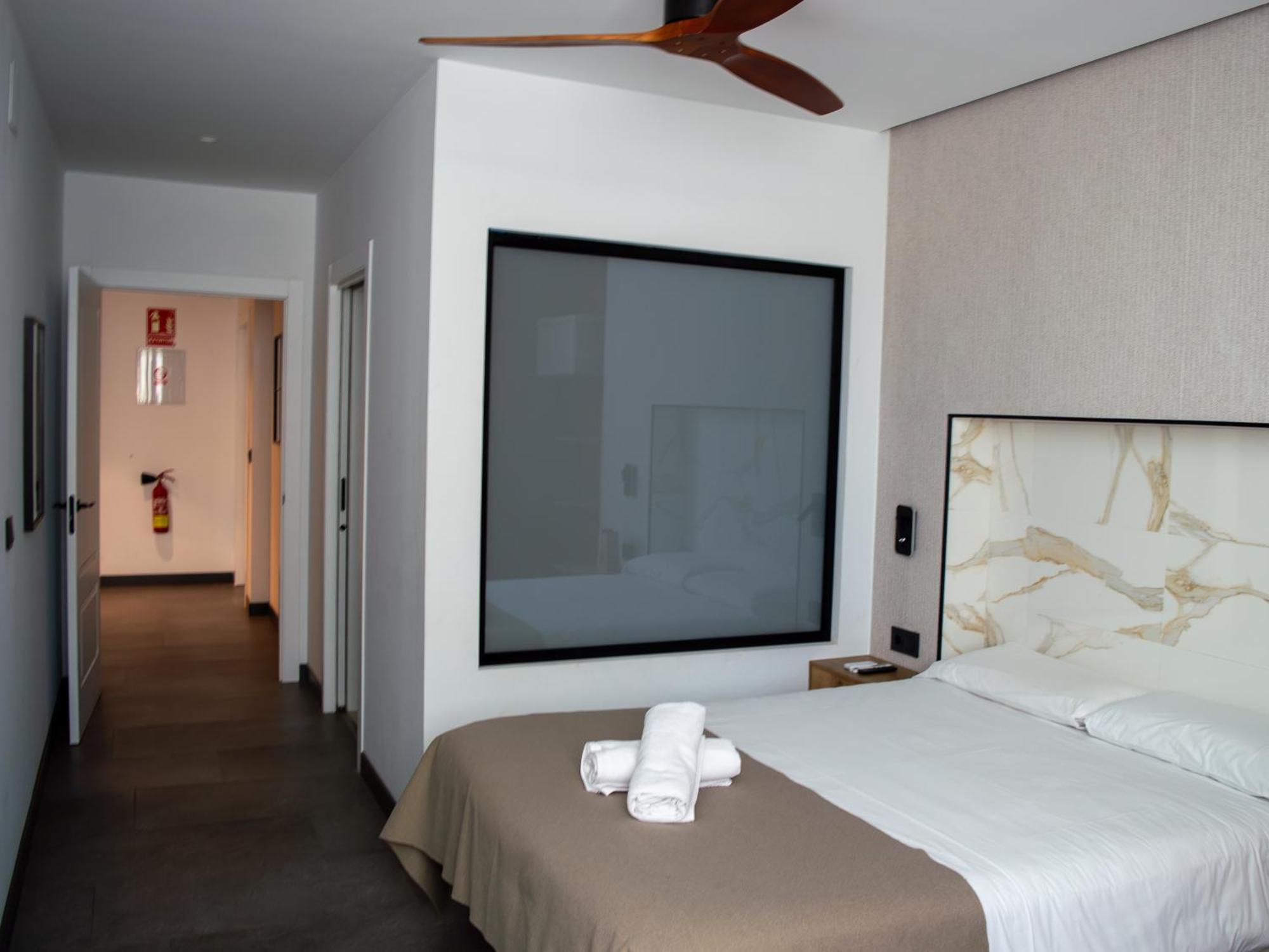 Calatrava By Alma Suites Valencia Ngoại thất bức ảnh